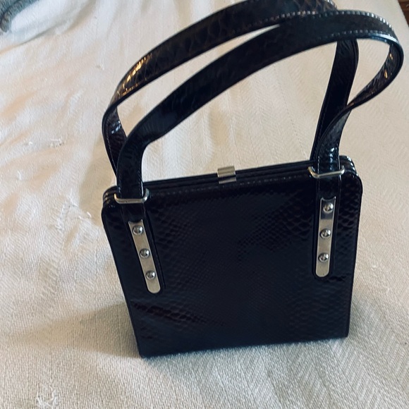 Genuine Leather Snake-Embossed with Silver Clasp closure. Made in France 🇫🇷 - Picture 5 of 12